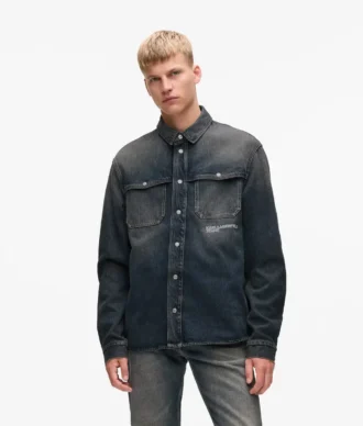 Avslappnad denimskjorta
