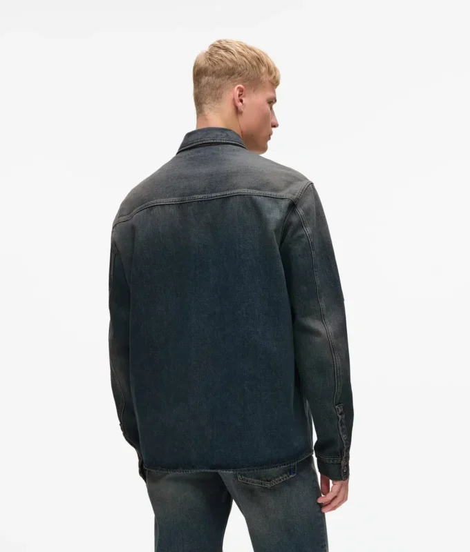 Avslappnad denimskjorta Avslappnad denimskjorta