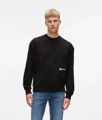 Avslappnad sweatshirt med Karl-citat