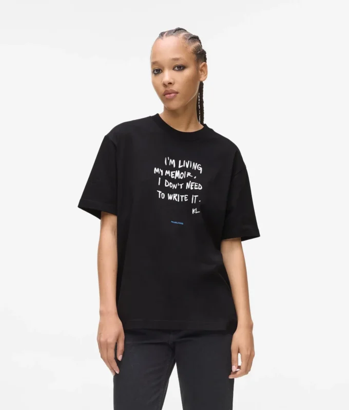 Avslappnad T-shirt med Karl-citat Avslappnad T-shirt med Karl-citat