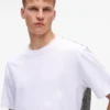 Avslappnad T-shirt med Karl-tryck Avslappnad T-shirt med Karl-tryck