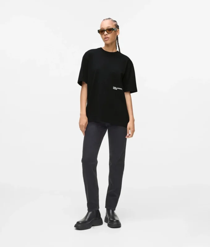 Avslappnad T-shirt med Karl-tryck Avslappnad T-shirt med Karl-tryck