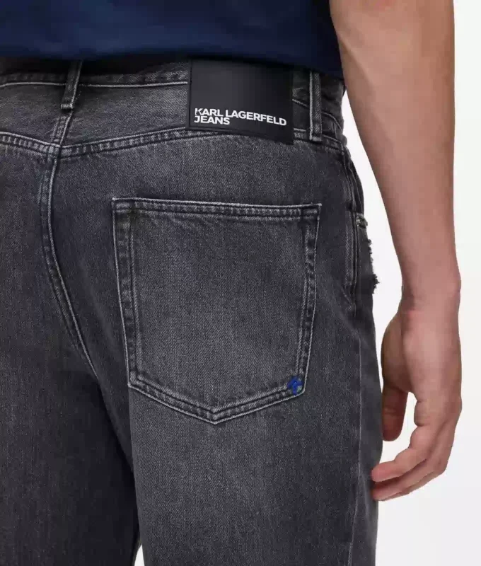 Avslappnade jeans Avslappnade jeans