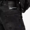 Avslappnade jeans Avslappnade jeans