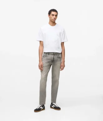 Avsmalnande jeans