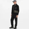 BELÄGGNAD CROSSBODY-VÄSKA BELÄGGNAD CROSSBODY-VÄSKA