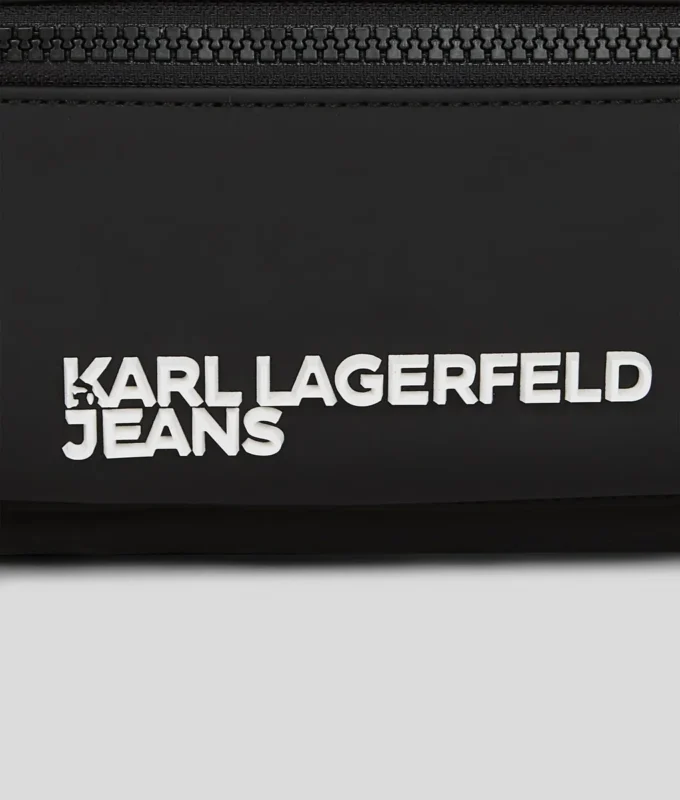 BELÄGGNAD CROSSBODY-VÄSKA BELÄGGNAD CROSSBODY-VÄSKA