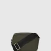 BELÄGGNAD CROSSBODY-VÄSKA BELÄGGNAD CROSSBODY-VÄSKA