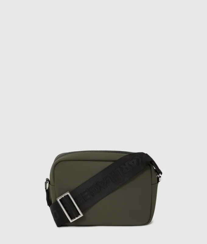 BELÄGGNAD CROSSBODY-VÄSKA BELÄGGNAD CROSSBODY-VÄSKA