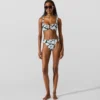 Bikinitrosor med fläktmönster Bikinitrosor med fläktmönster