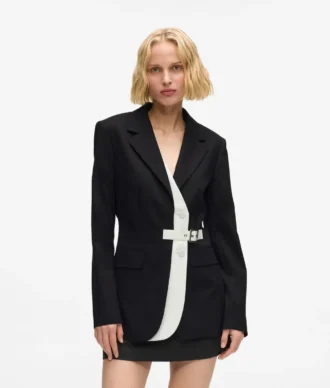Blazer med bälte och kontrasterande revers