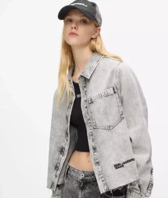 Blekt denimskjorta