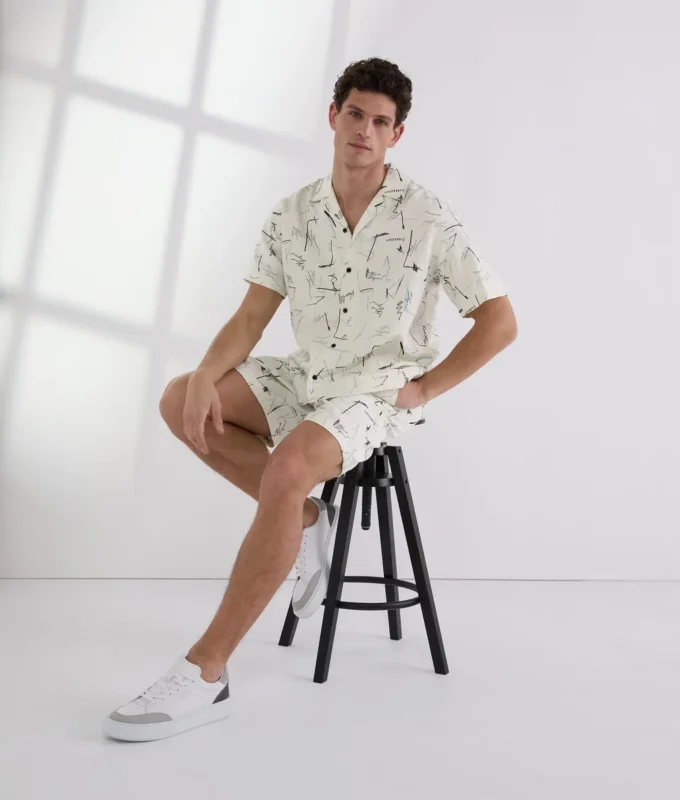 BOWLINGSKJORTA MED ALL-OVER-TRYCK BOWLINGSKJORTA MED ALL-OVER-TRYCK