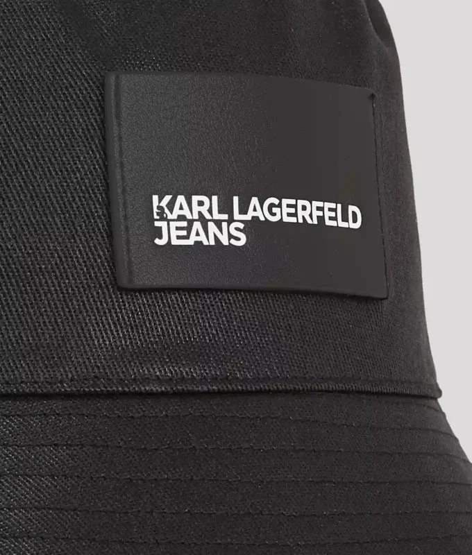 BUCKETHATT I BELÄGGAD DENIM BUCKETHATT I BELÄGGAD DENIM