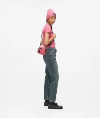 Crossbody-kameraväska med boxlogotyp