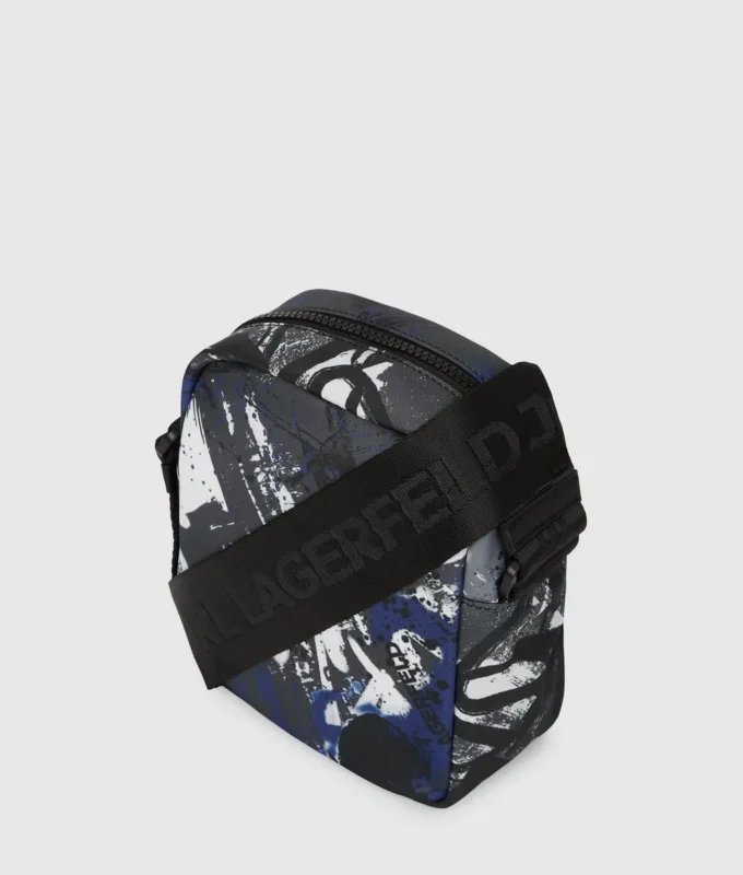 Crossbody-väska med graffititryck Crossbody-väska med graffititryck