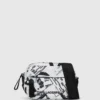 Crossbody-väska med grafiskt mönster över hela ytan Crossbody-väska med grafiskt mönster över hela ytan