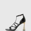 Debutante sandaler med remmar och klack Debutante sandaler med remmar och klack