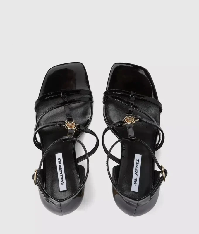 Debutante sandaler med remmar och klack Debutante sandaler med remmar och klack