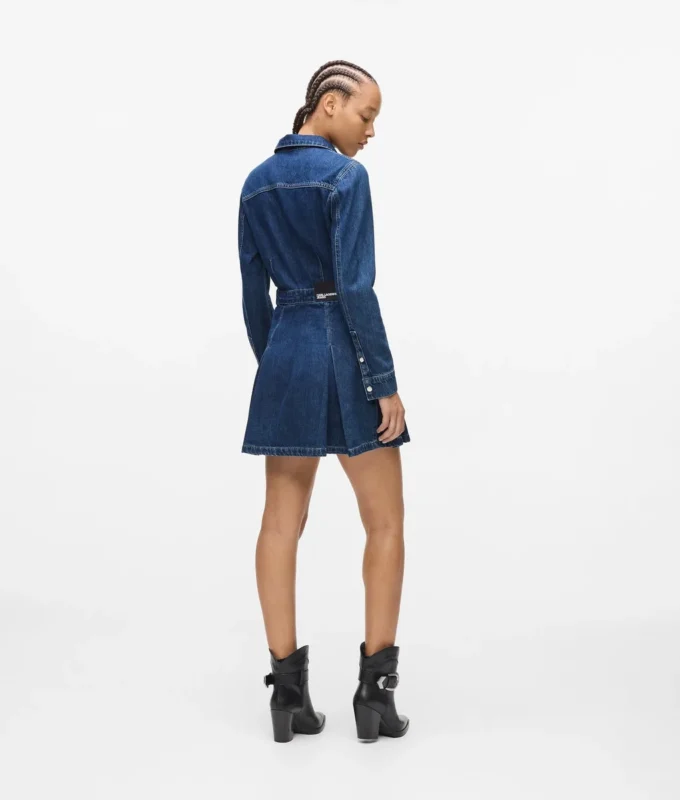 Denimklänning med nitar Denimklänning med nitar