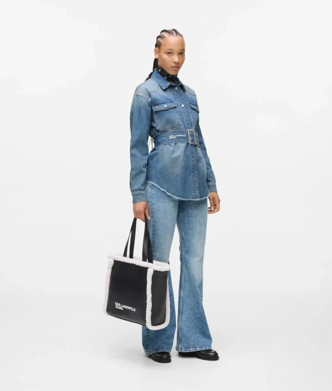 Denimskjorta med bälte Denimskjorta med bälte