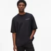 Exklusiv avslappnad T-shirt med texten ”Karl told me”