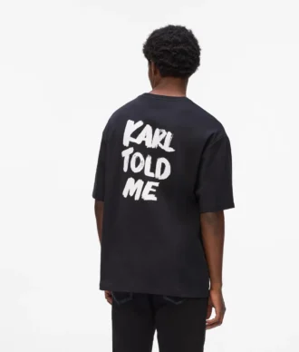 Exklusiv avslappnad T-shirt med texten ”Karl told me”