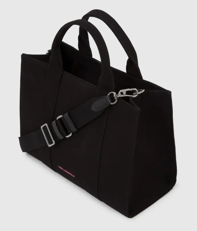 Exklusiv medelstor totebag med texten ”Karl is hot” Exklusiv medelstor totebag med texten ”Karl is hot”