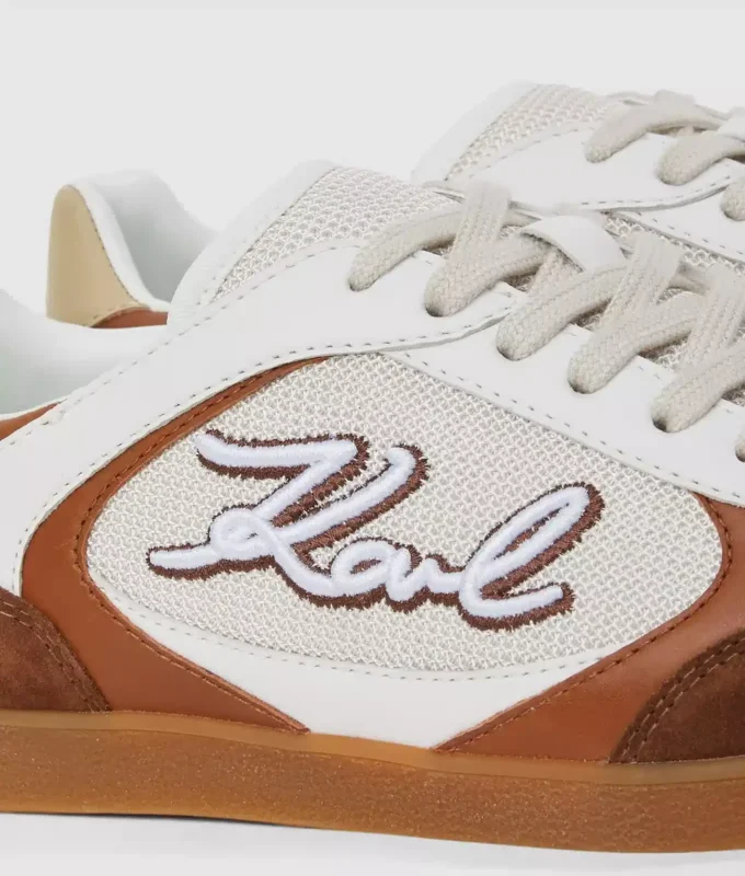 Exklusiva Kandidate Signia-broderade sneakers Exklusiva Kandidate Signia-broderade sneakers