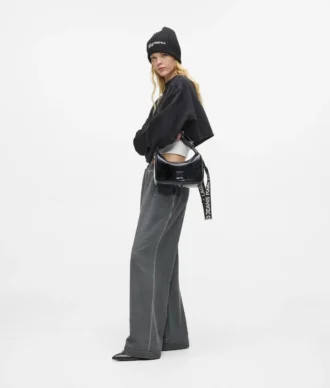 Glansig mini-hobo-väska Glansig mini-hobo-väska