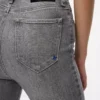 Högmidjade skinny jeans Högmidjade skinny jeans