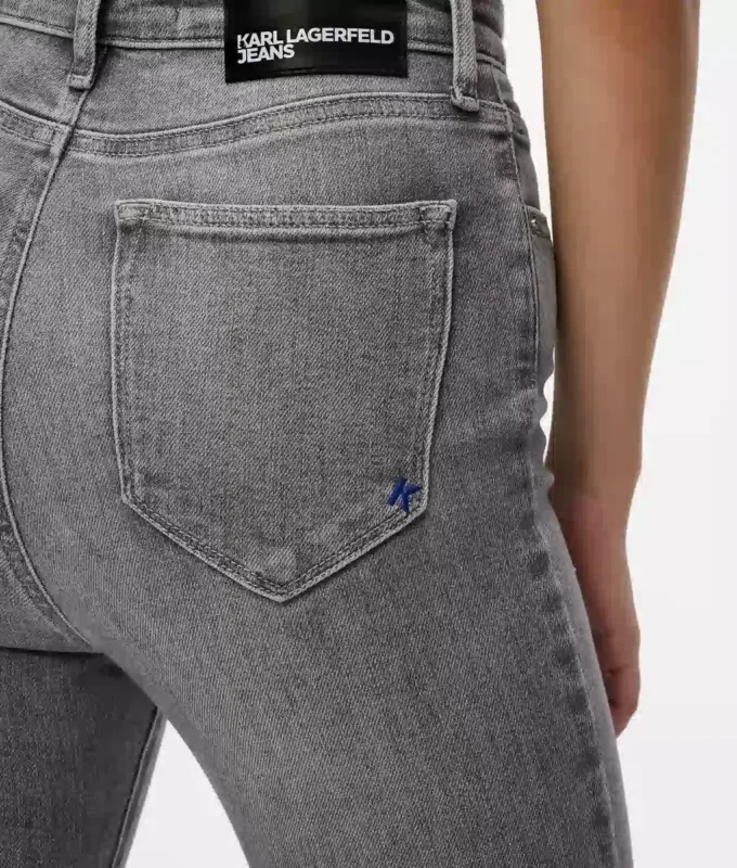 Högmidjade skinny jeans Högmidjade skinny jeans
