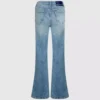 Högmidjade utsvängda jeans Högmidjade utsvängda jeans