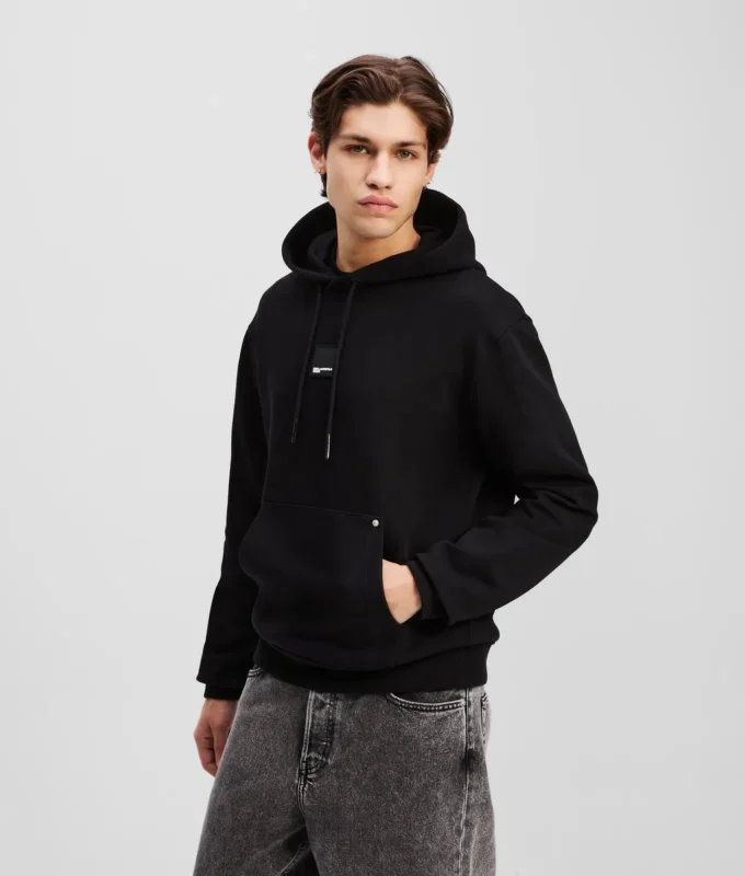 HOODIE MED GRAFIK HOODIE MED GRAFIK