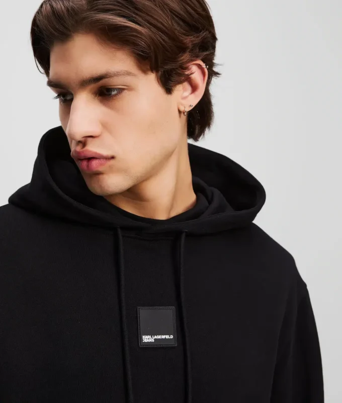 HOODIE MED GRAFIK HOODIE MED GRAFIK