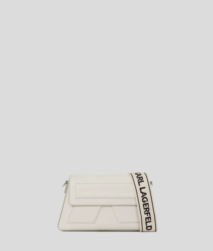 IKON K CROSSBODY-VÄSKA IKON K CROSSBODY-VÄSKA