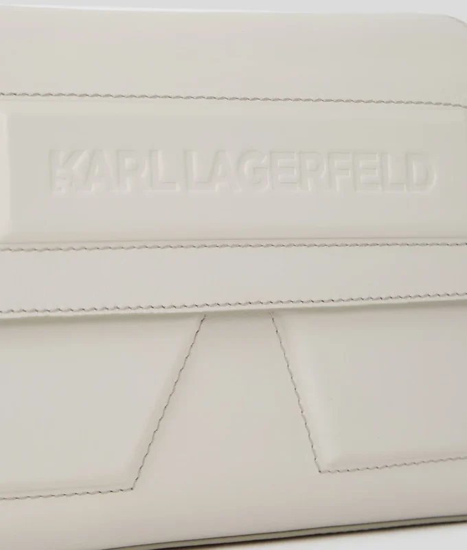IKON K CROSSBODY-VÄSKA IKON K CROSSBODY-VÄSKA