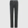 Jeans med hög midja och rak passform Jeans med hög midja och rak passform