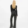 Jeans med hög midja och sömmar Jeans med hög midja och sömmar