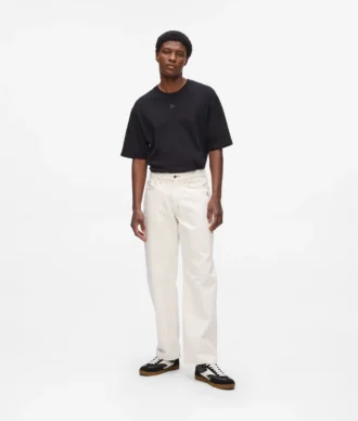 JEANS MED KONTRASTERANDE SÖMMAR