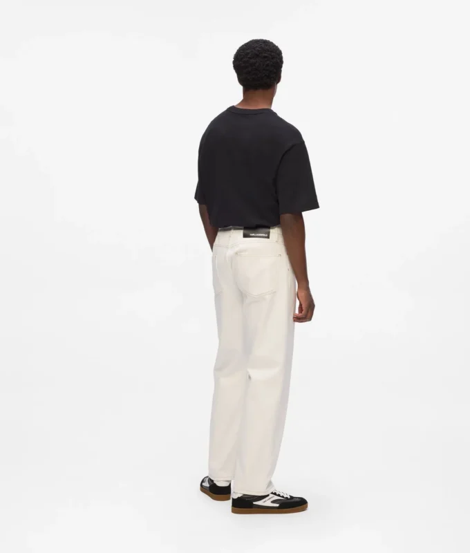 JEANS MED KONTRASTERANDE SÖMMAR