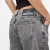 Jeans med medelhög midja och raka ben Jeans med medelhög midja och raka ben
