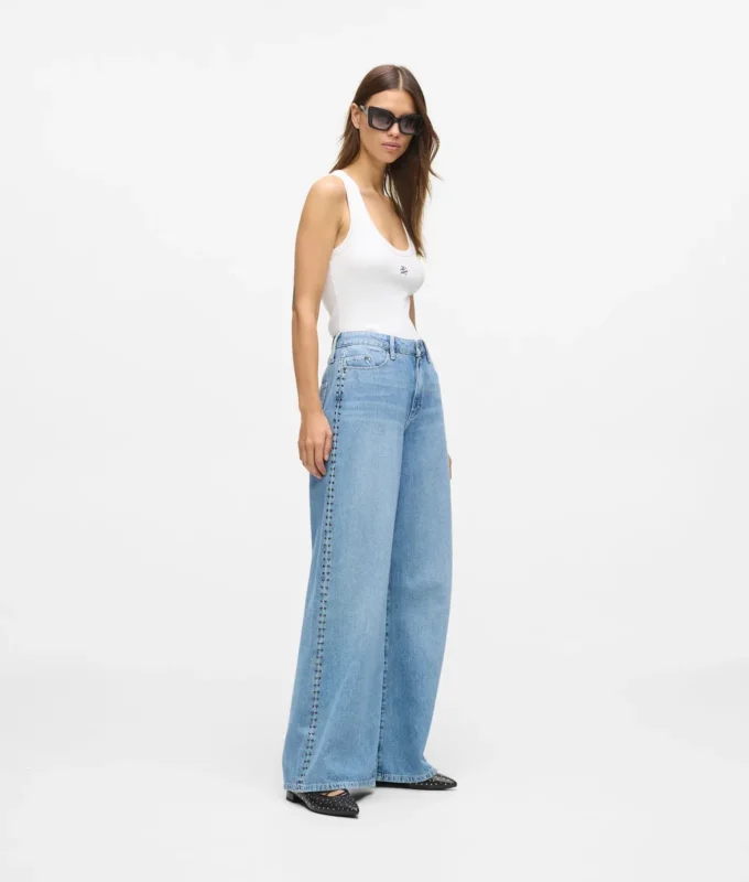 Jeans med nitar Jeans med nitar