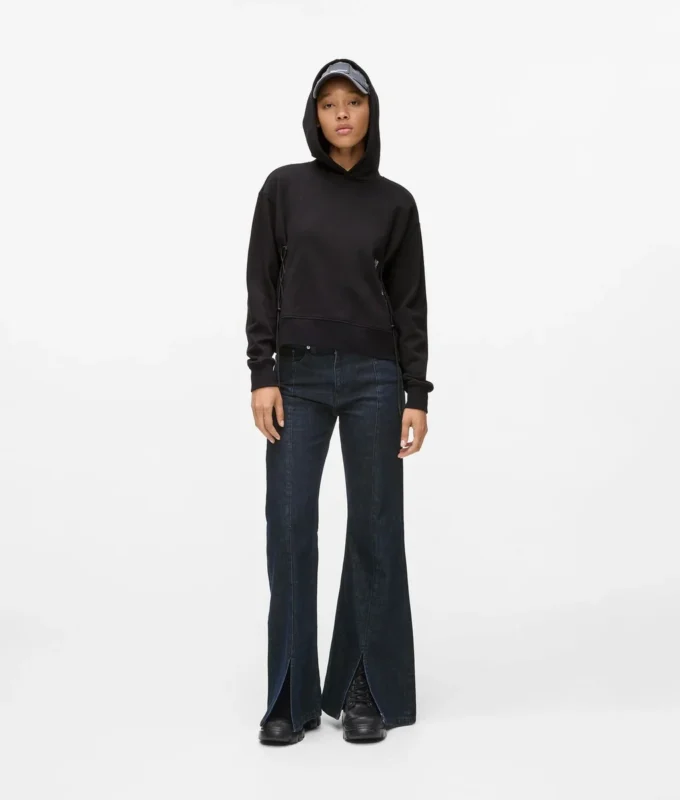 Jeans med splittad fåll