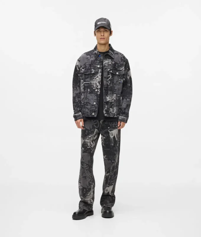 Jeansjacka med målarfärgseffekt Jeansjacka med målarfärgseffekt