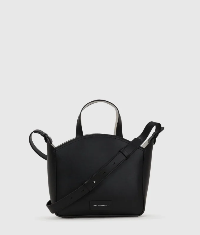 K/Circle liten totebag med nitar K/Circle liten totebag med nitar