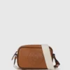 K/CIRCLE PERFORERAD CROSSBODY-VÄSKA K/CIRCLE PERFORERAD CROSSBODY-VÄSKA