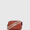K/CIRCLE PERFORERAD CROSSBODY-VÄSKA K/CIRCLE PERFORERAD CROSSBODY-VÄSKA