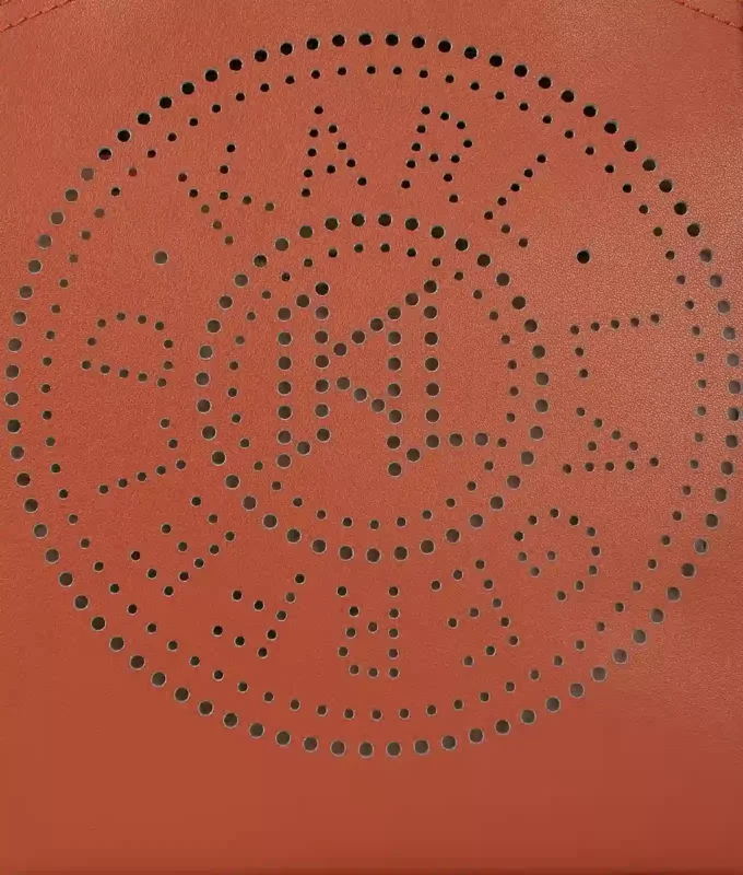 K/CIRCLE PERFORERAD LITT VÄSKA