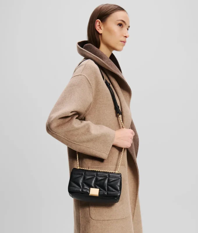 K/KUILT SMÅ CROSSBODY-VÄSKA